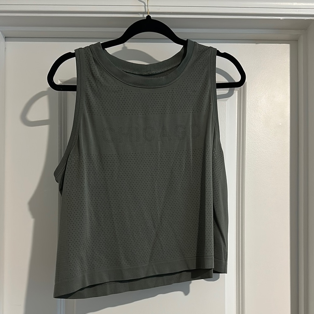 lululemon women’s chicago tank top